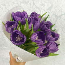 Load image into Gallery viewer, Tulip Charm